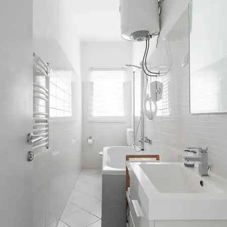 Neven Apartment *